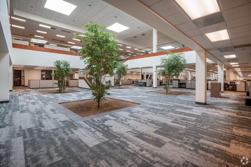 Primary Photo Of 450 American St, Simi Valley Office For Lease