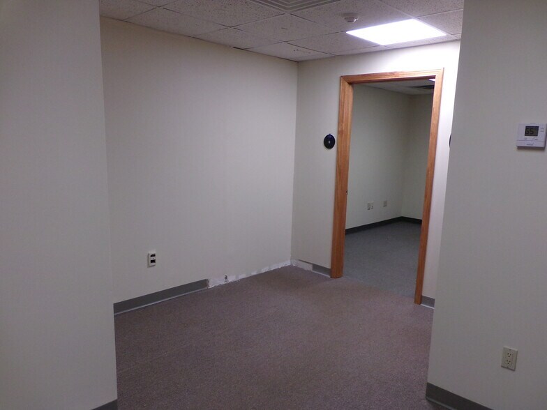 More Photos Of 67 Water St, Laconia Medical For Lease