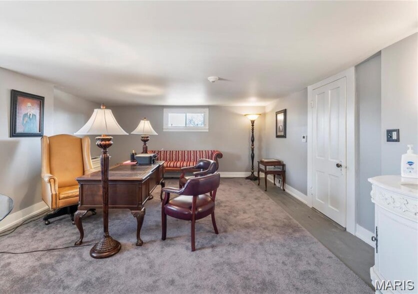 More Photos Of 876 W State St, Jacksonville Hospitality For Sale