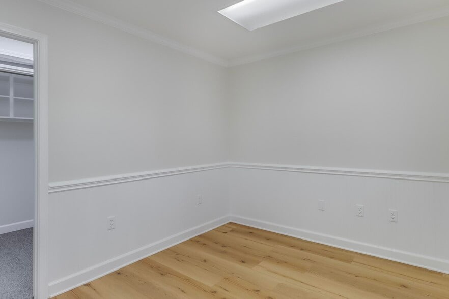 More Photos Of 831 Highway 90, Bay Saint Louis Office For Sale