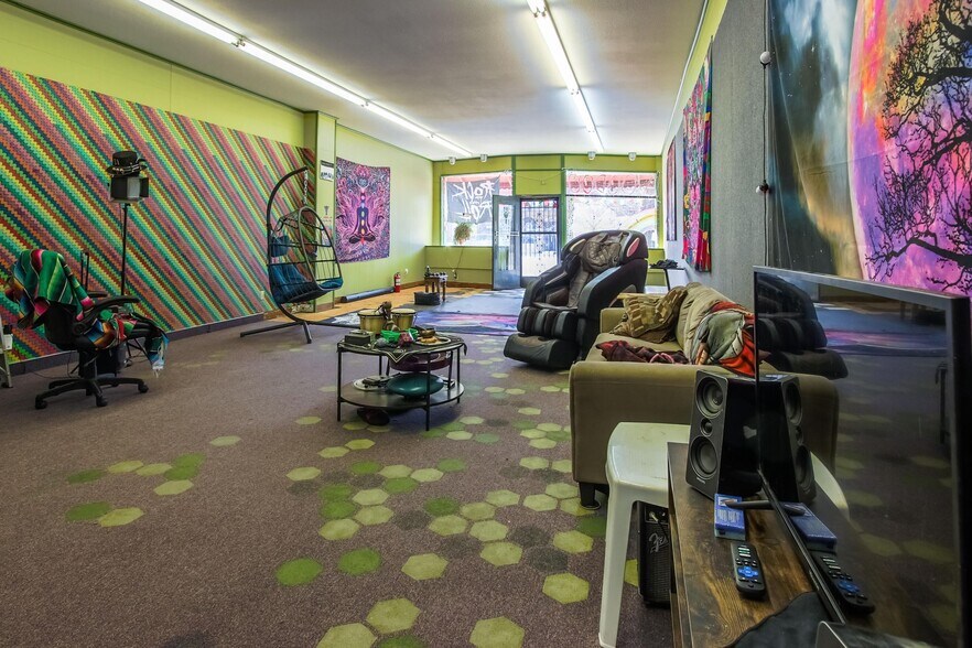 More Photos Of 518 Main St, Walsenburg Storefront Retail Residential For Sale