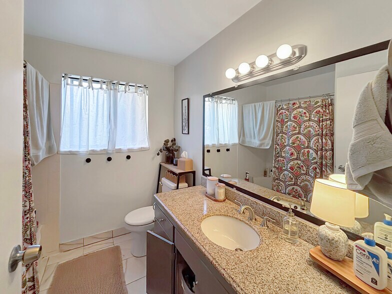 More Photos Of 1920 Latham St, Mountain View Apartments For Sale