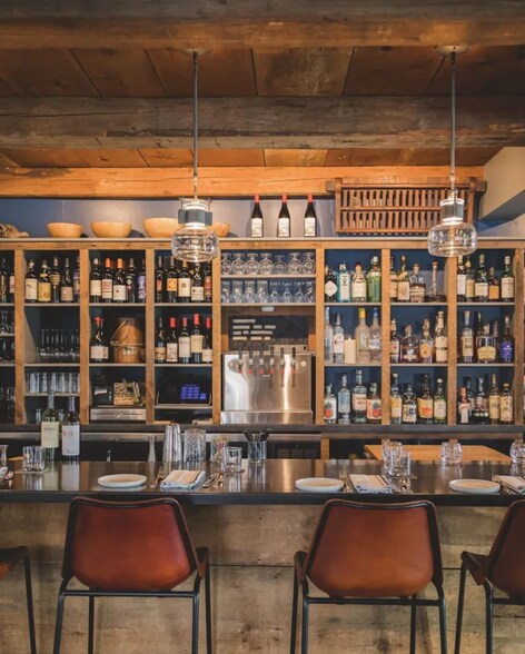 More Photos Of 126 S Main St, Wolfeboro Storefront Retail Residential For Sale