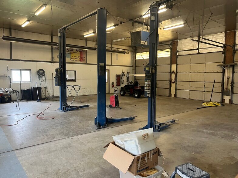 More Photos Of 202 N. Sixth St, Altamont Industrial For Sale