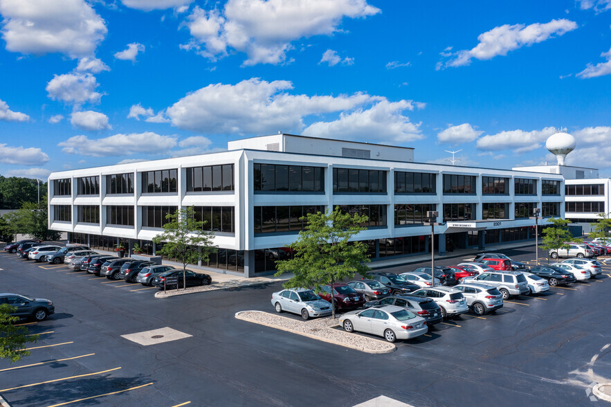 Primary Photo Of 2301 W 22nd St, Oak Brook Office For Lease