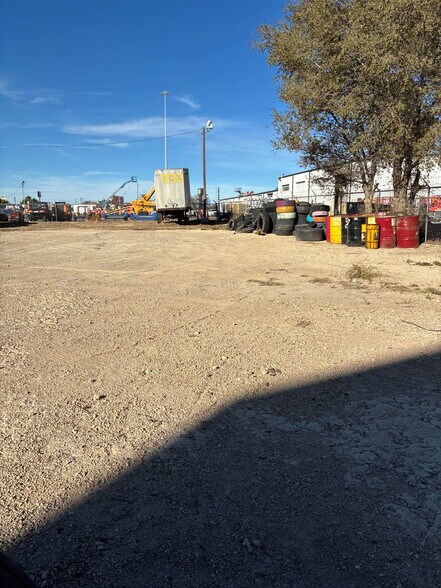 More Photos Of 3801 SE 22nd Ave, Amarillo Warehouse For Sale