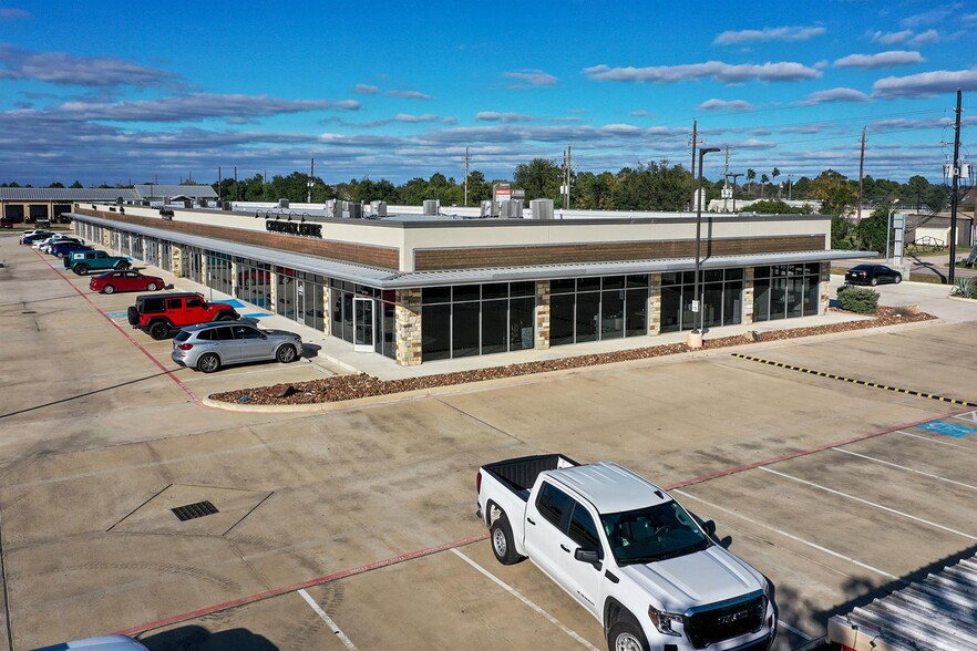 More Photos Of 16718 House Hahl Rd, Cypress Storefront Retail Office For Lease