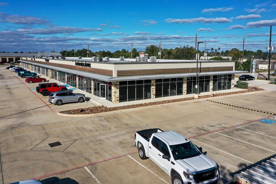 More Photos Of 16718 House Hahl Rd, Cypress Storefront Retail Office For Lease