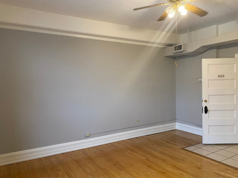 More Photos Of 306 W Main St, Frankfort Coworking Space