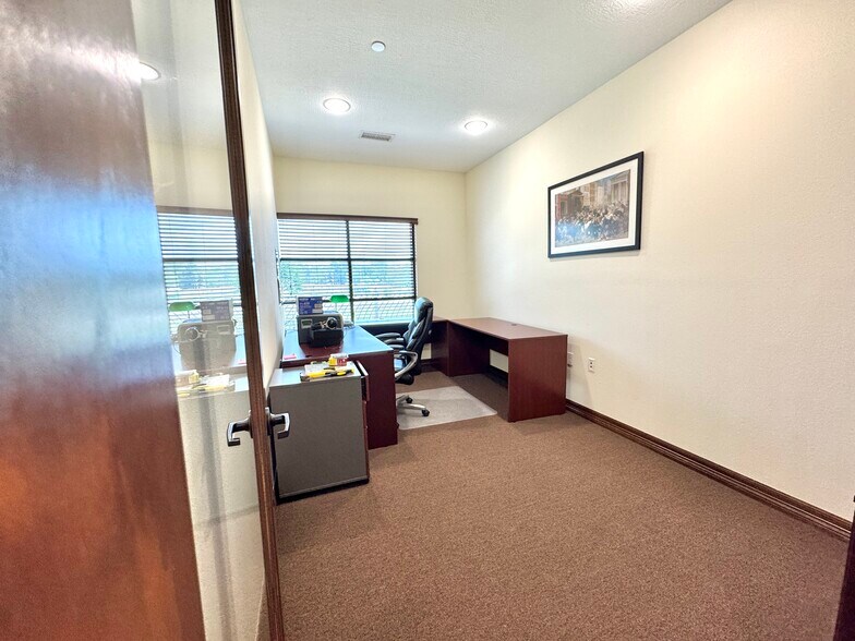More Photos Of 18001 W Highway 105, Montgomery Medical For Lease