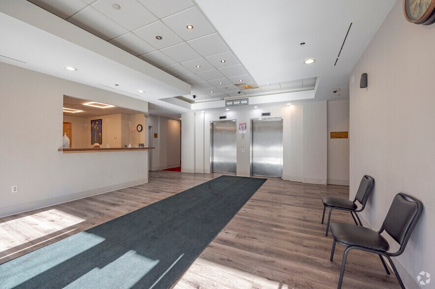 More Photos Of 330 Main St, Hartford Office For Sale
