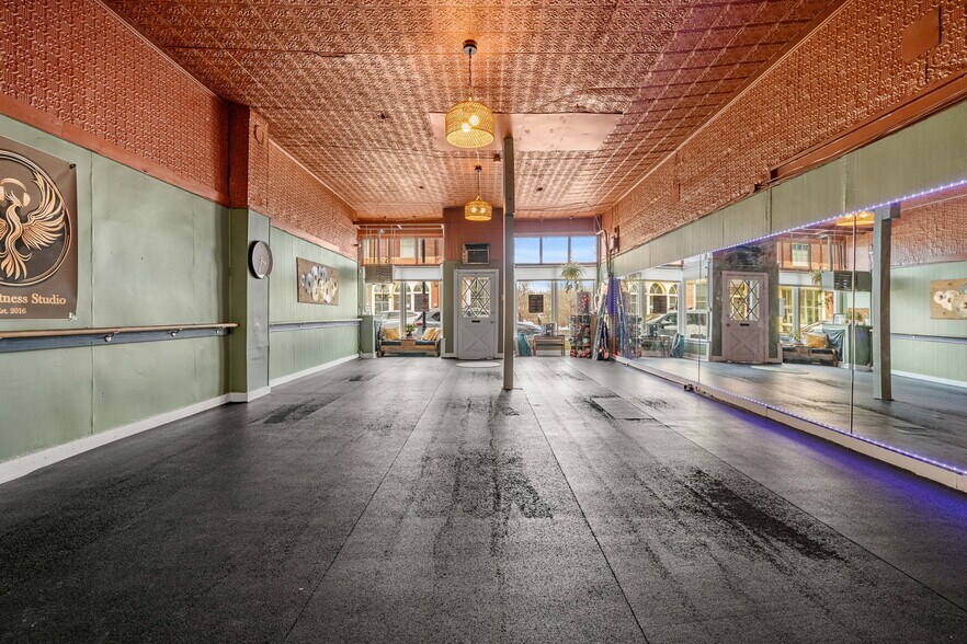 More Photos Of 7-17 School St, Merrimac Apartments For Sale