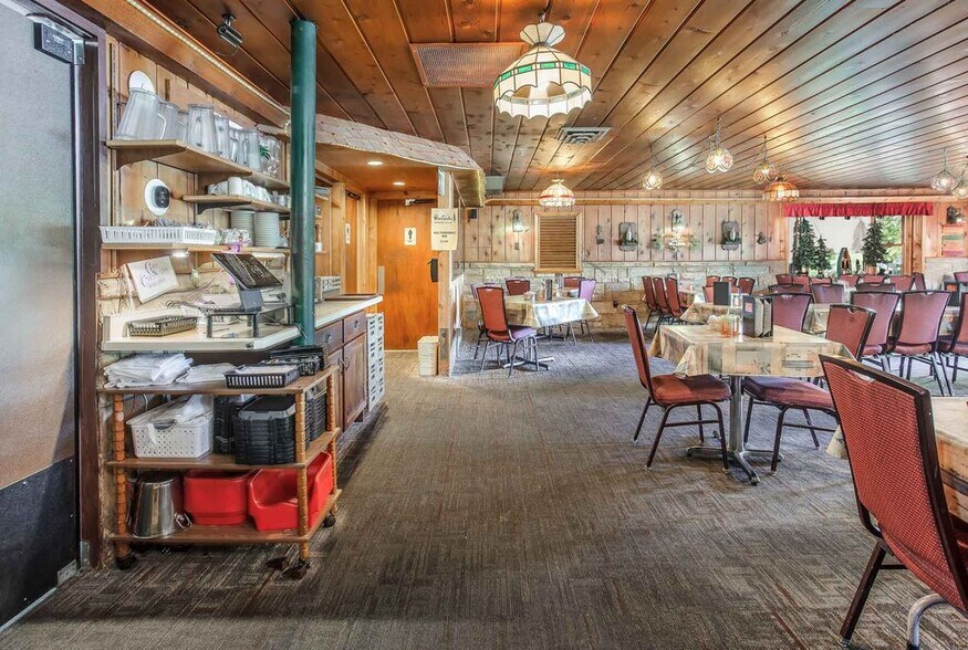 More Photos Of 6012 County K, Rhinelander Restaurant For Sale