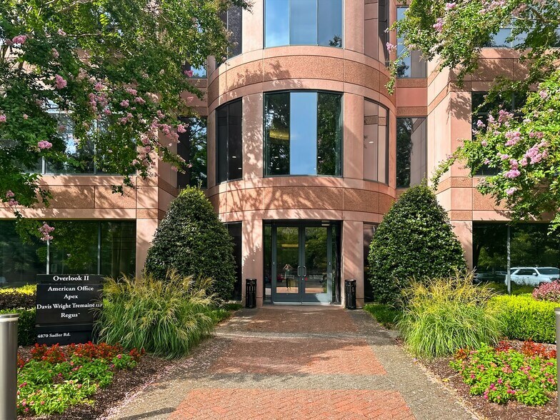 More Photos Of 4870 Sadler Rd, Glen Allen Coworking Space