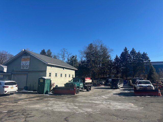 More Photos Of 1060 Lower South St, Peekskill Warehouse For Lease