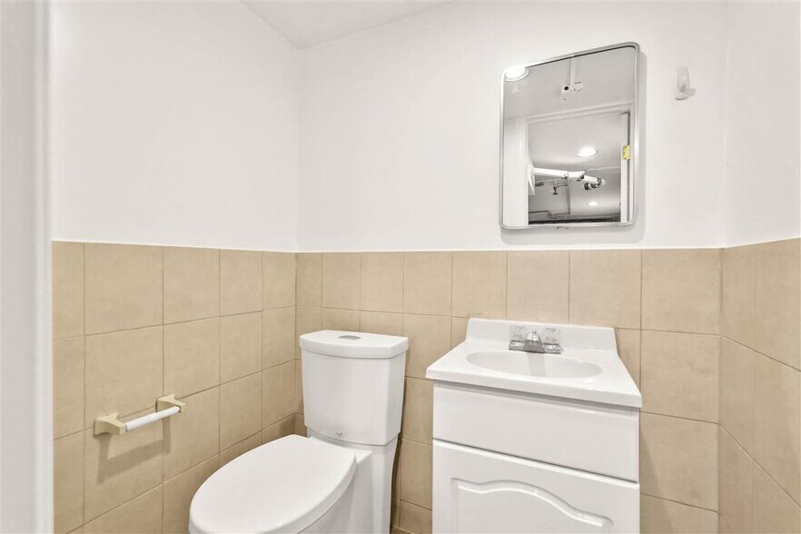 More Photos Of 3930 45th St, Sunnyside Apartments For Sale