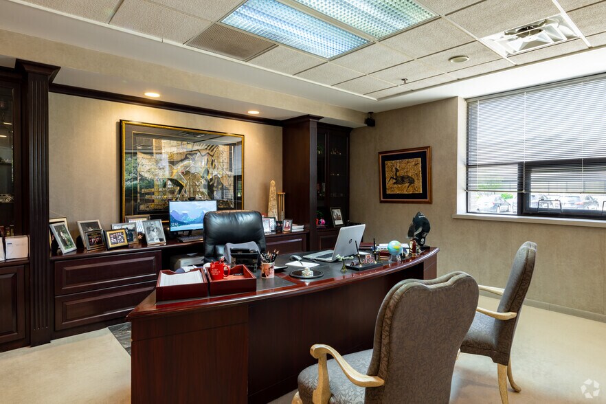 More Photos Of 7200 Miller Dr, Warren Research And Development For Lease