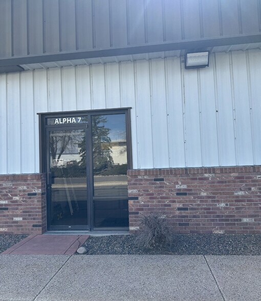 More Photos Of 204 N Link Ln, Fort Collins Flex For Lease