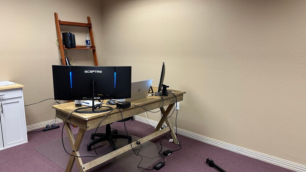 More Photos Of 3051 Progress Way, Kaukauna Medical For Lease