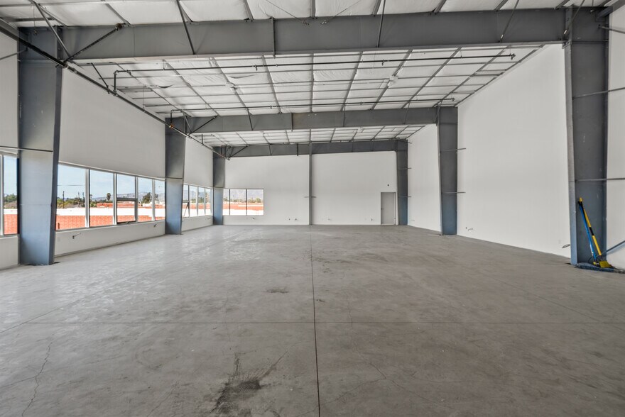 More Photos Of 8070 Webb Ave, North Hollywood Warehouse For Lease