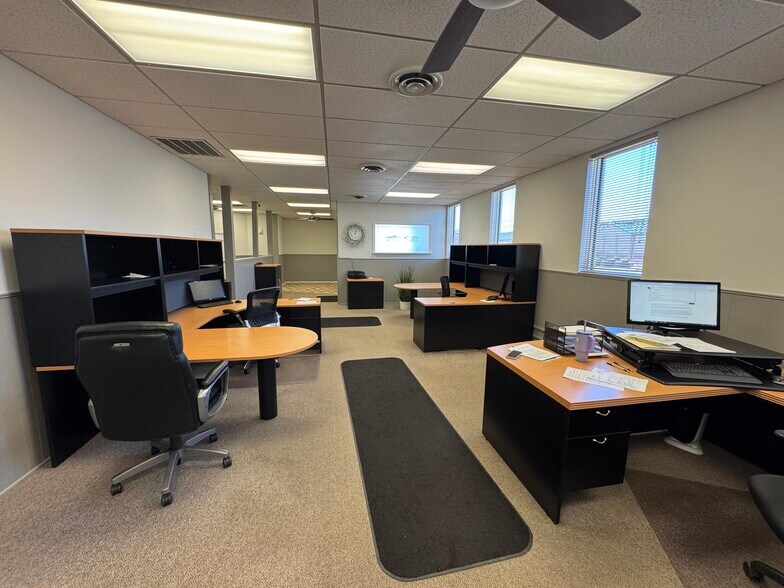 More Photos Of 1640 S Broadway, Denver Warehouse For Sale