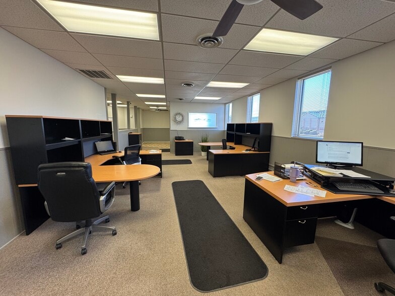 More Photos Of 1640 S Broadway, Denver Flex For Sale