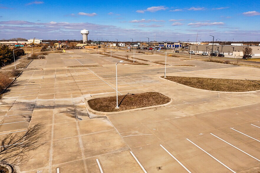 More Photos Of 2.23+/- Acres on N. Destination Dr., Derby Land For Sale