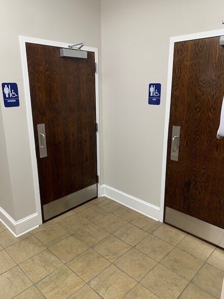 More Photos Of 5702 Mancuso Ln, Baton Rouge Medical For Lease