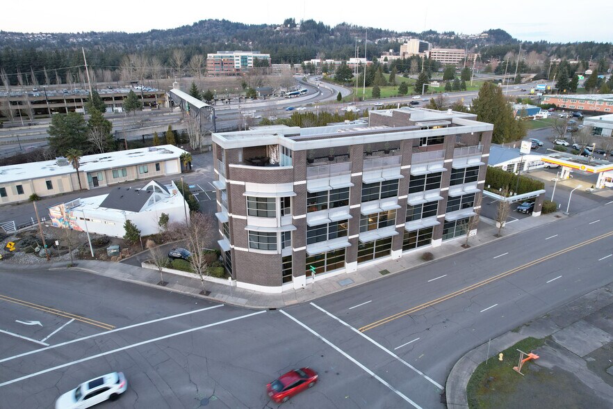 More Photos Of 10305 SW Park Way, Portland Medical For Lease