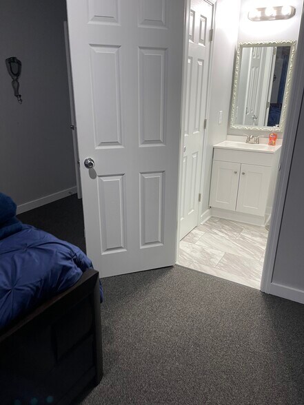 More Photos Of 246 W 2nd St, Manchester Office For Sale