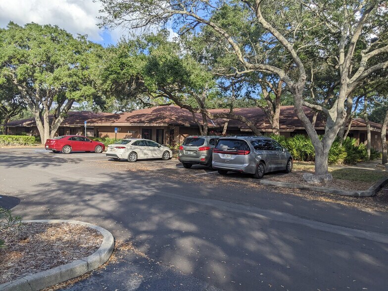 More Photos Of 3639-3711 Cortez Rd W, Bradenton Office For Lease