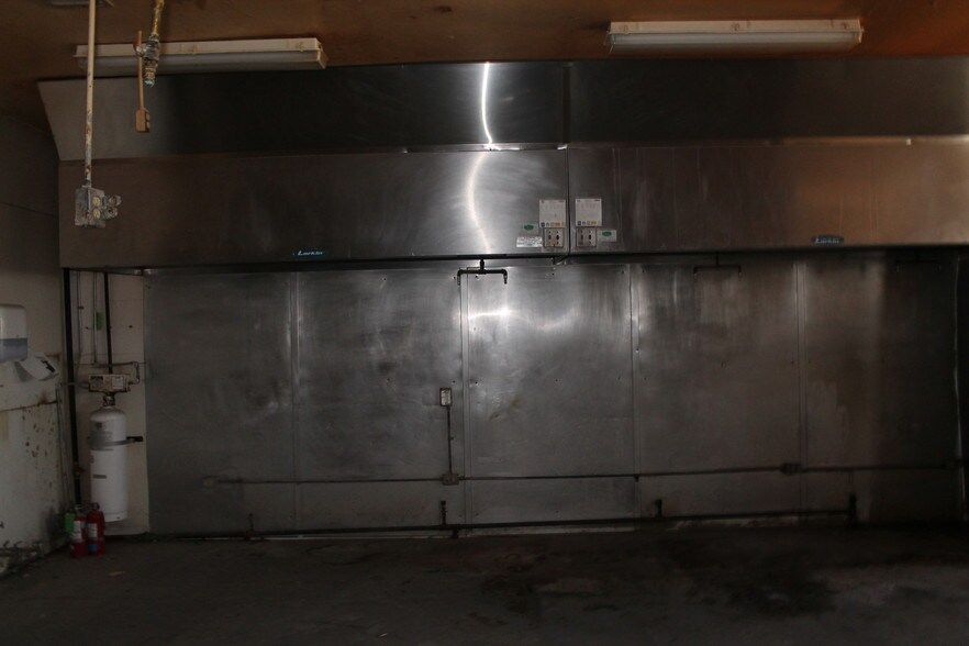 More Photos Of 4820 Avenue Q, Lubbock Food Processing For Sale