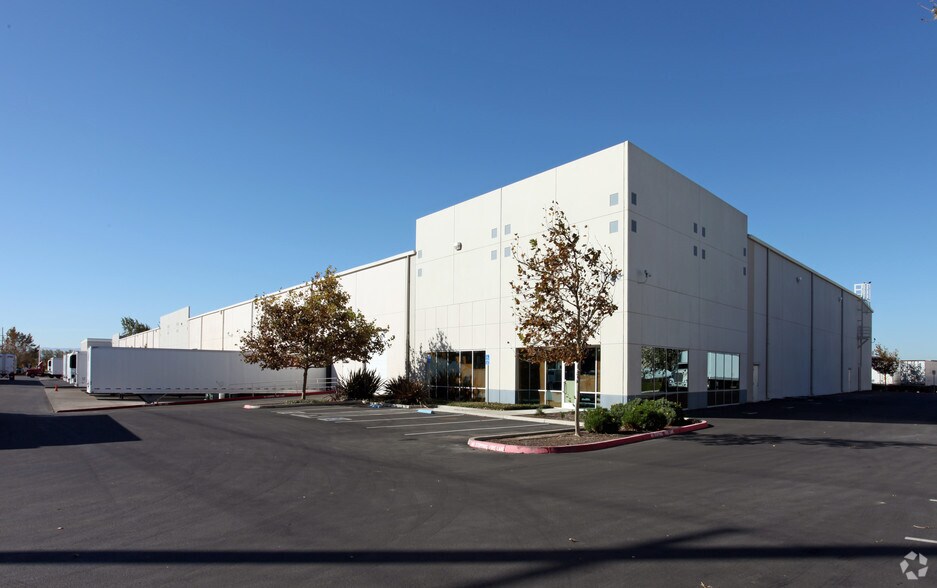 More Photos Of 17995 Murphy Pky, Lathrop Industrial For Sale