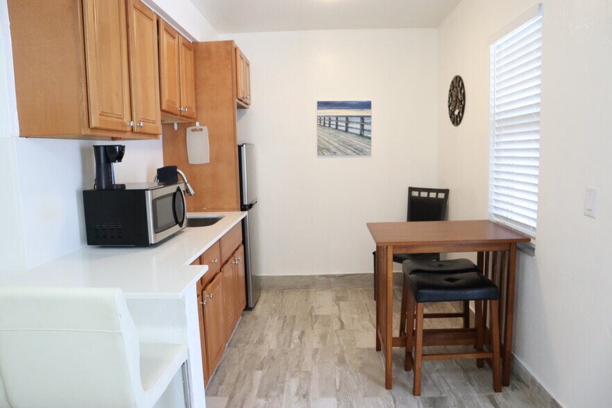 More Photos Of 101-107 Tacoma Ln, West Palm Beach Apartments For Lease