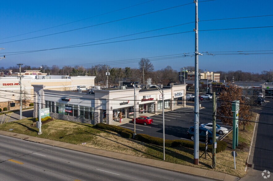 More Photos Of 2348-2358 Nicholasville Rd, Lexington Unknown For Lease
