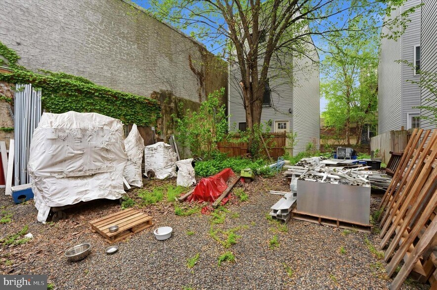 More Photos Of 2124-2132 E Arizona St, Philadelphia Warehouse For Sale