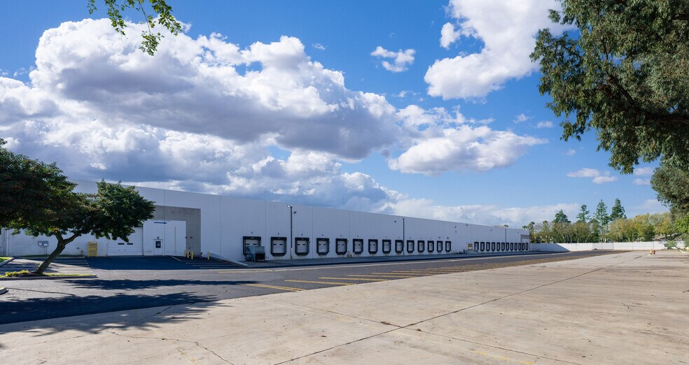 More Photos Of 9282 Pittsburgh Ave, Rancho Cucamonga Warehouse For Lease
