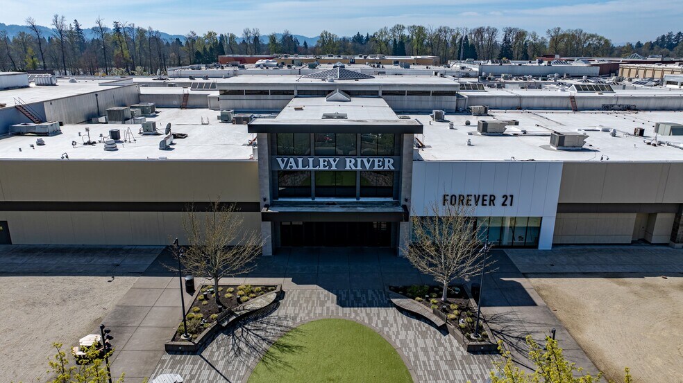 More Photos Of 293 Valley River Ctr, Eugene Unknown For Lease