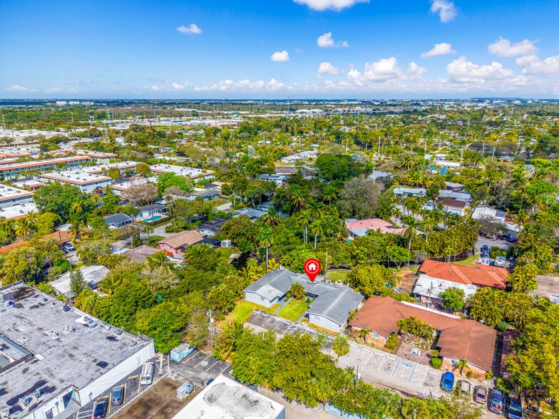More Photos Of 355 NW 32nd St, Oakland Park Apartments For Sale