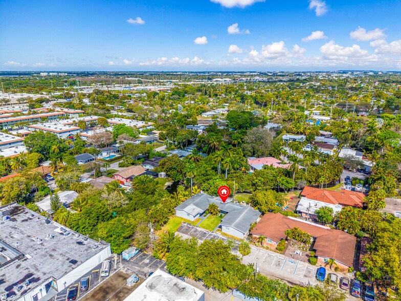 More Photos Of 355 NW 32nd St, Oakland Park Apartments For Sale