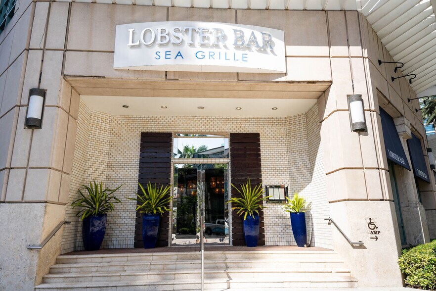 More Photos Of 450 E Las Olas Blvd, Fort Lauderdale Office For Lease