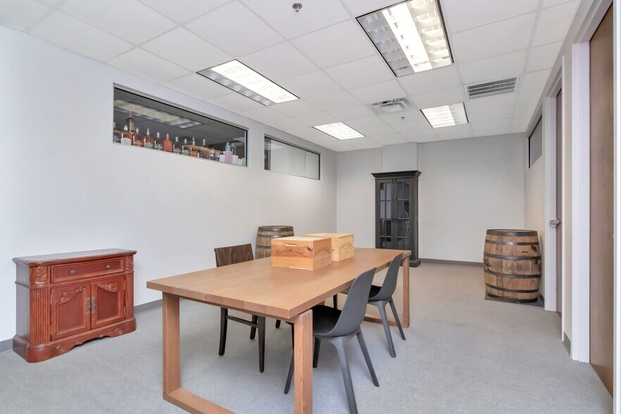 More Photos Of 1208 E Kennedy Blvd, Tampa Apartments For Lease