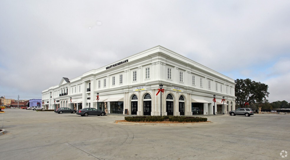 Primary Photo Of 1921 Kaliste Saloom Rd, Lafayette Restaurant For Sale