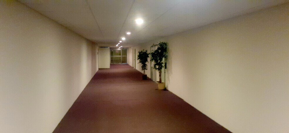 More Photos Of 1489 Milford St S, Clarksburg Office For Lease