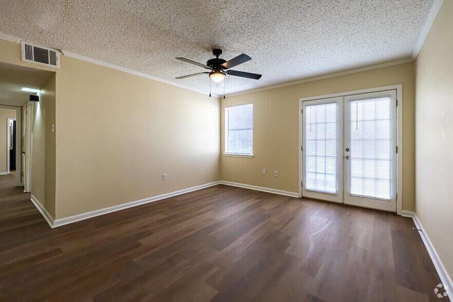 More Photos Of 4445 Alvin Dark Ave, Baton Rouge Apartments For Sale