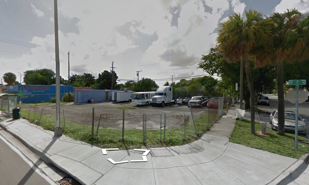 More Photos Of 700 NW 48th St, Miami Land For Lease