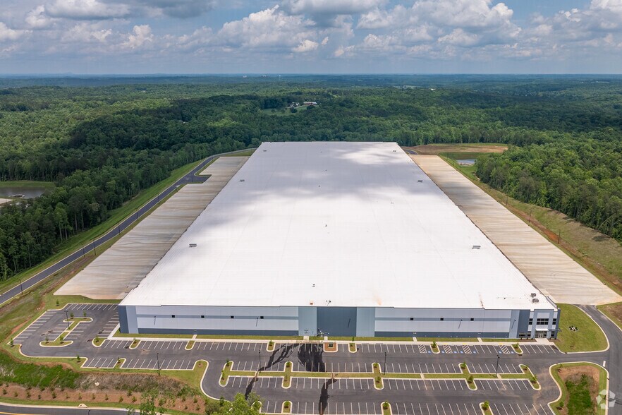 More Photos Of 350 Raco Pky, Pendergrass Unknown For Lease