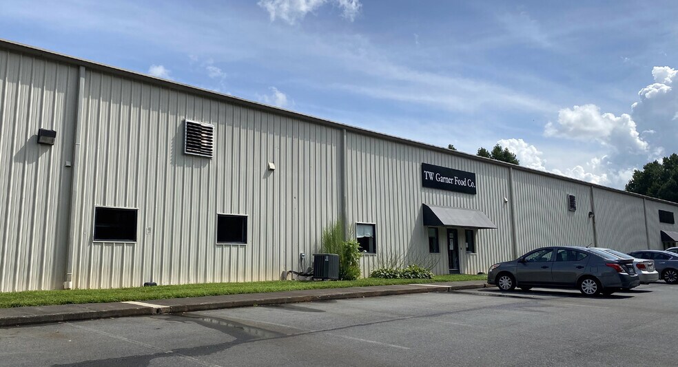 More Photos Of 4303 Idlewild Industrial Dr, Winston-Salem Warehouse For Lease