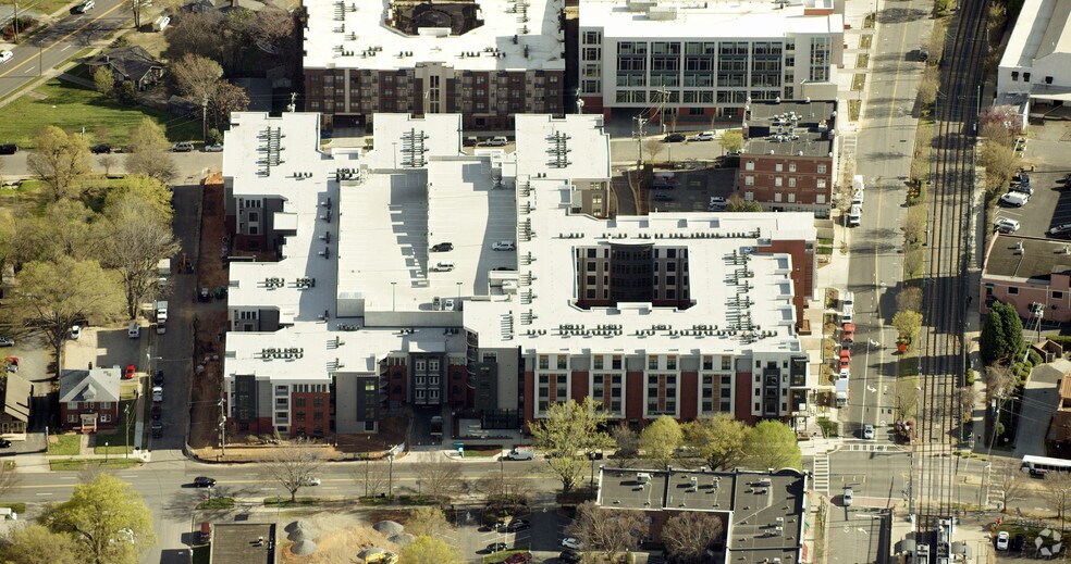 More Photos Of 1750 Camden Rd, Charlotte Apartments For Lease