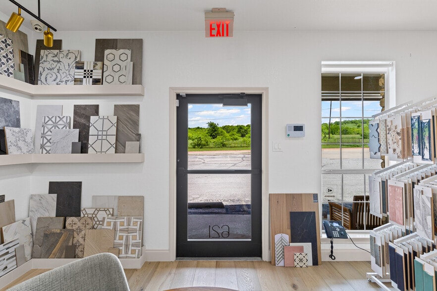 More Photos Of 621 N FM 1187, Aledo Office For Lease